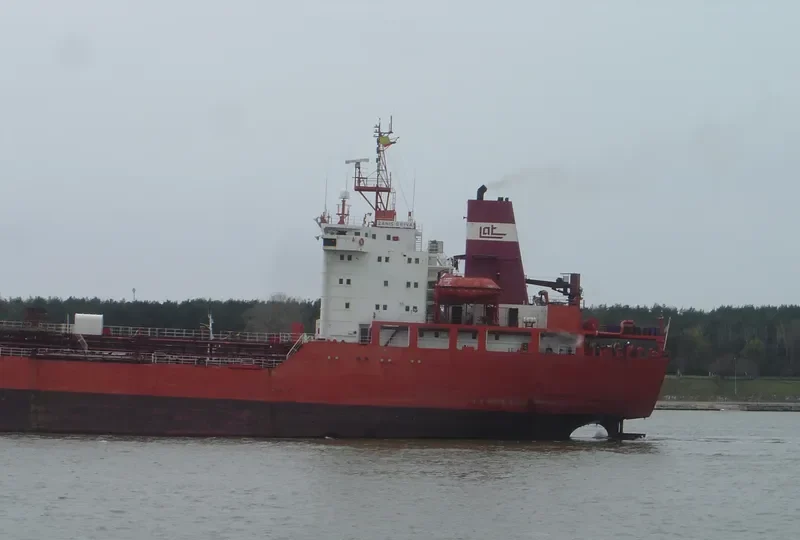 ZANIS GRIVA Tanker IMO 8207290 photo 4