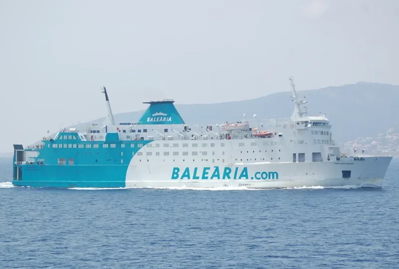 POETA LOPEZ ANGLADA Ro-Ro IMO 8208763 photo 2