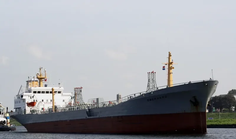 VRINDA Tanker IMO 8209652 photo 9