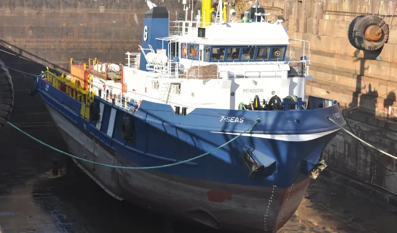 7 SEAS Offshore Vessel IMO 8210118 photo 3