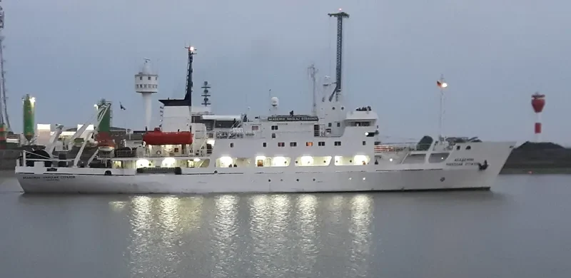 AKADEMIK NIKOLAY STRAKHOV General Cargo IMO 8211174 photo 5