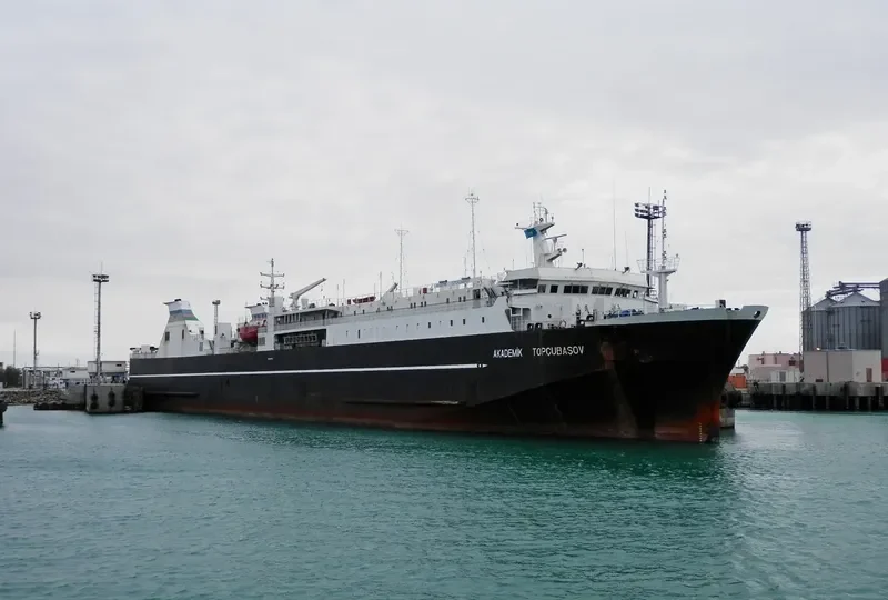 AKADEMIK TOPCHUBASHOV Ro-Ro IMO 8212570 photo 8