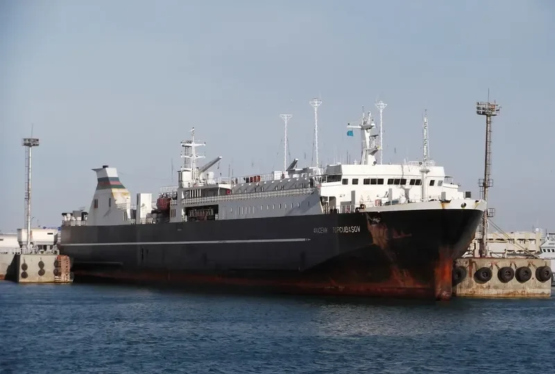 AKADEMIK TOPCHUBASHOV Ro-Ro IMO 8212570 photo 10