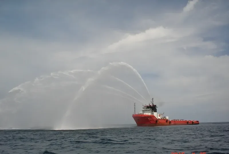 ONYX MAHSHAHR Offshore Vessel IMO 8213378 photo 3