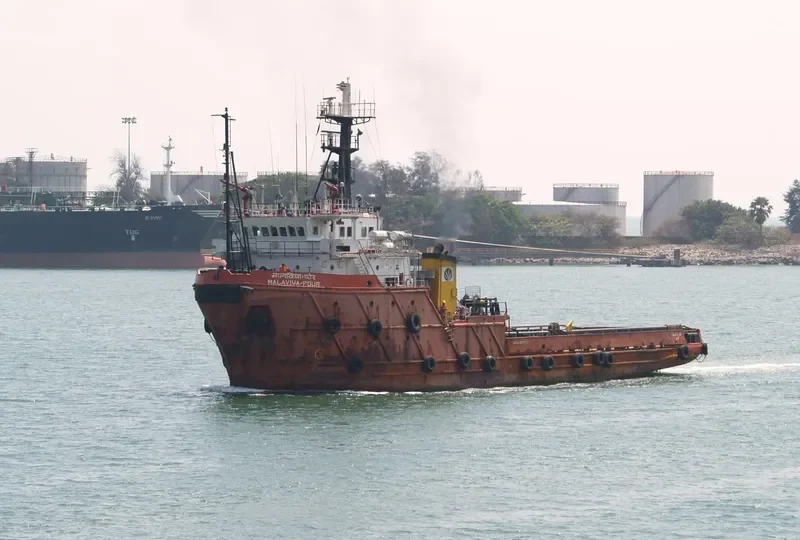 INDIAN WARSHIP Offshore Vessel IMO 8220307 photo 2