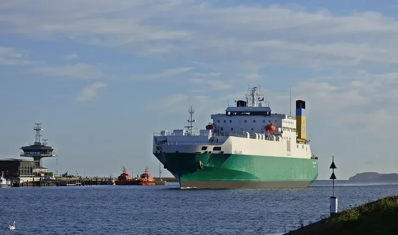 GREENLAND Ro-Ro IMO 8222111 photo 10