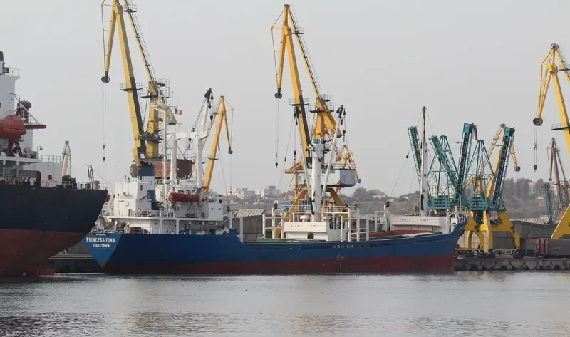 PRINCESS DINA General Cargo IMO 8223854 photo 3