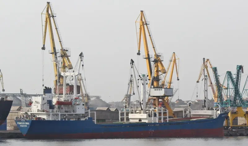 PRINCESS DINA General Cargo IMO 8223854 photo 4