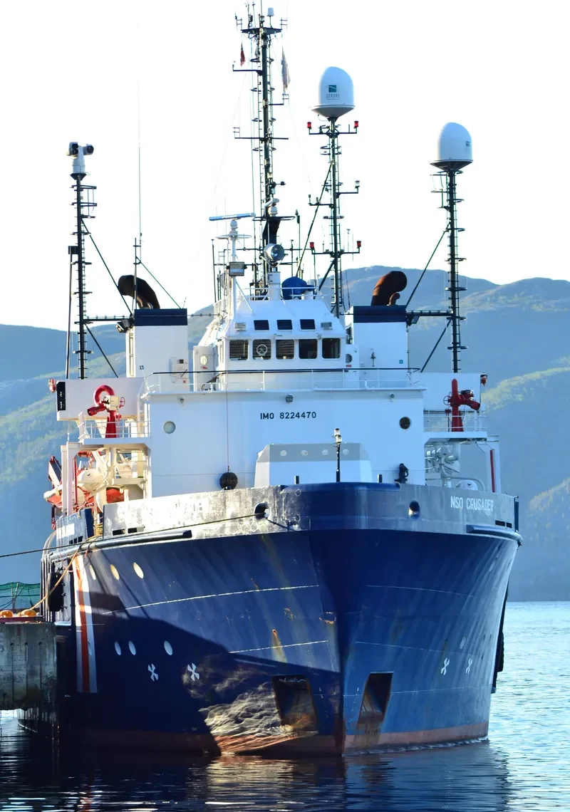 NSO CRUSADER Offshore Vessel IMO 8224470 photo 9