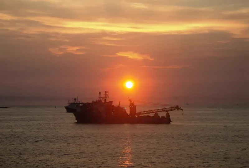 OCEANIC INSTALLER Offshore Vessel IMO 8224494 photo 8