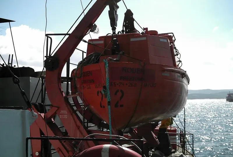 ROUEN General Cargo IMO 8230223 photo 9