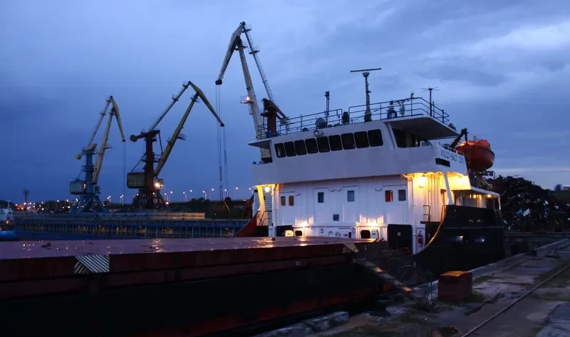VOLGO BALT 235 General Cargo IMO 8230493 photo 3