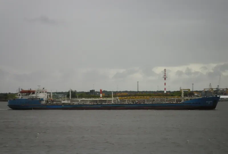VOLGONEFT 135 Tanker IMO 8230778 photo 6