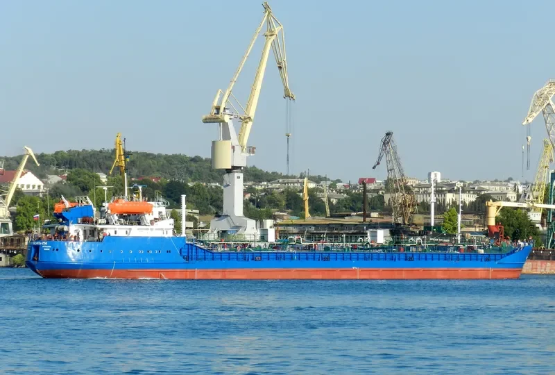 VOLGONEFT 256 Tanker IMO 8231071 photo 3