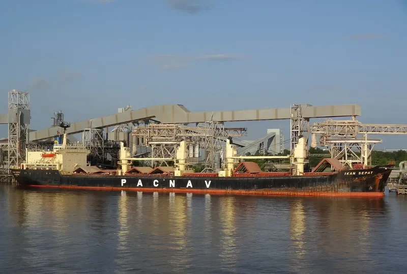 MISTRAL Bulk Carrier IMO 8300585 photo 4