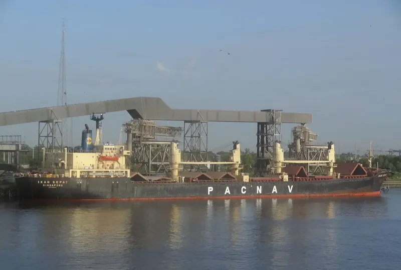 MISTRAL Bulk Carrier IMO 8300585 photo 5