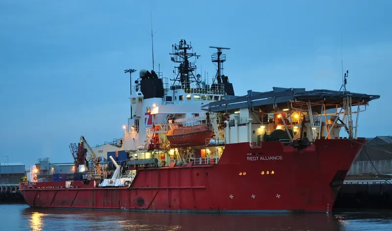 WILCHIEF 1 Offshore Vessel IMO 8304799 photo 3
