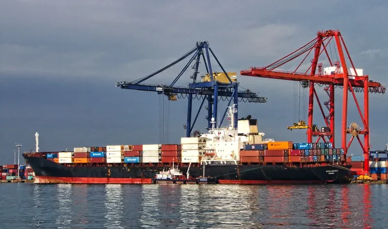 MONTREAL Container Ship IMO 8308109