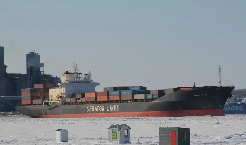 MONTREAL Container Ship IMO 8308109 photo 2