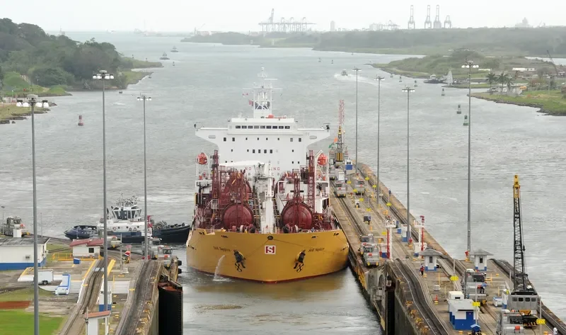 STOLT SAPPHIRE Tanker IMO 8309531 photo 9