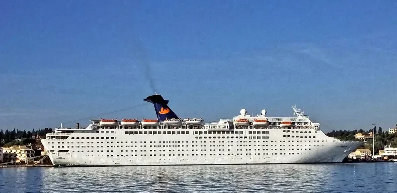 GRAND CELEBRATION Passenger Ship IMO 8314134 photo 2