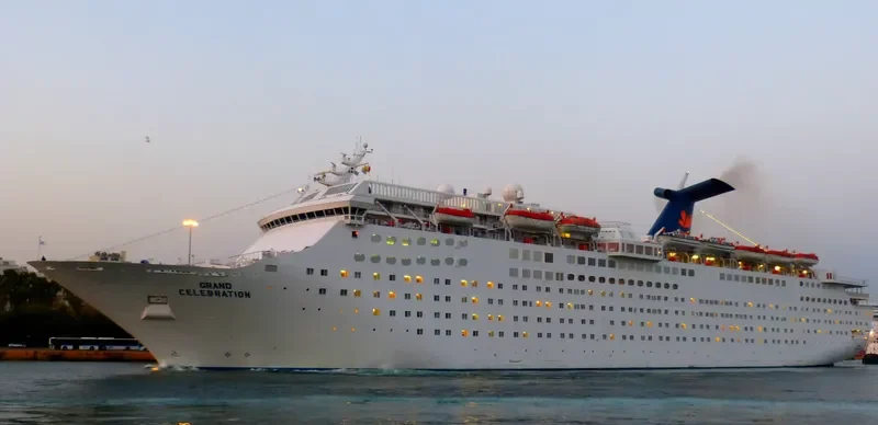 GRAND CELEBRATION Passenger Ship IMO 8314134 photo 9