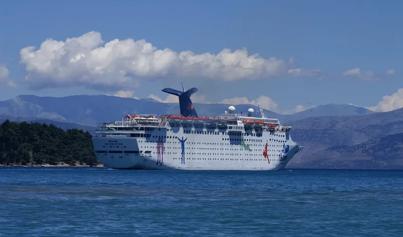 GRAND CELEBRATION Passenger Ship IMO 8314134 photo 10