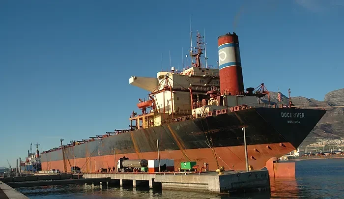 RIVER Bulk Carrier IMO 8317801 photo 2