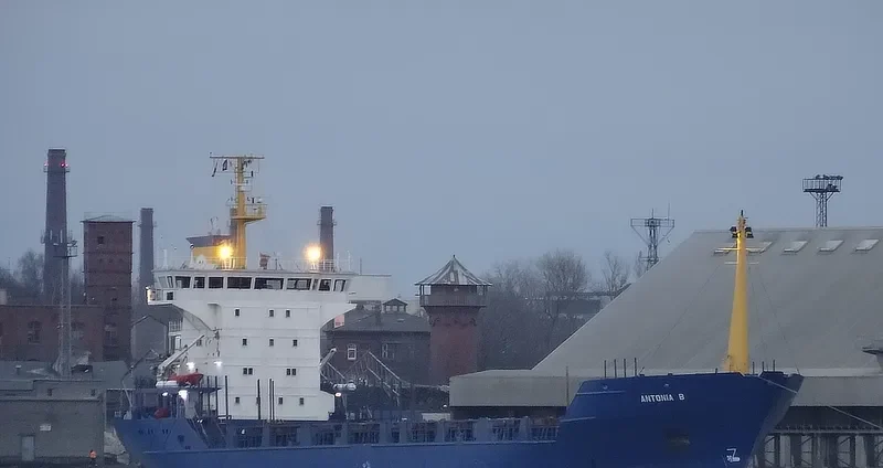 AMANY QUEEN General Cargo IMO 8318128