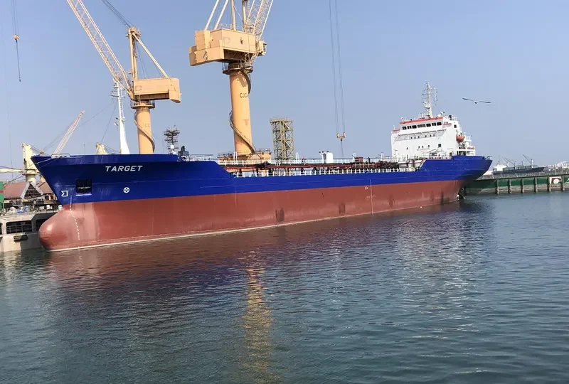 TARGET Tanker IMO 8321321 photo 3