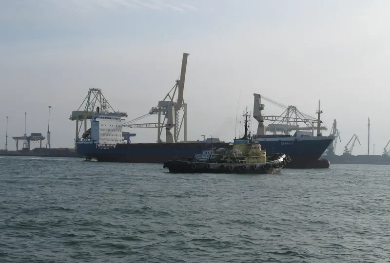 SARAH F Container Ship IMO 8321668 photo 2