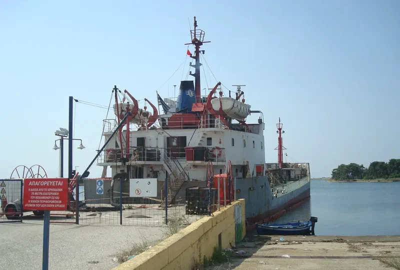 BYAR ALI Tanker IMO 8327545 photo 3