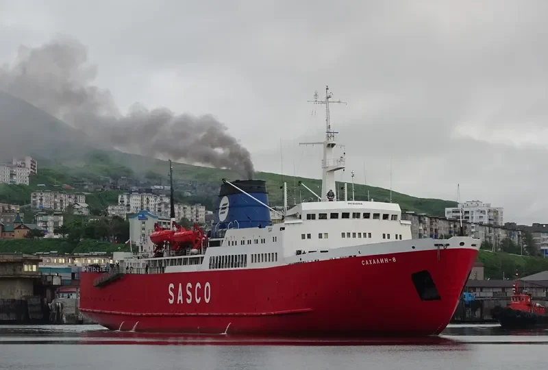 SAKHALIN 8 Ro-Ro IMO 8330516 photo 5