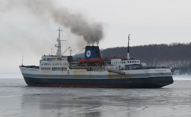 SAKHALIN 8 Ro-Ro IMO 8330516 photo 8