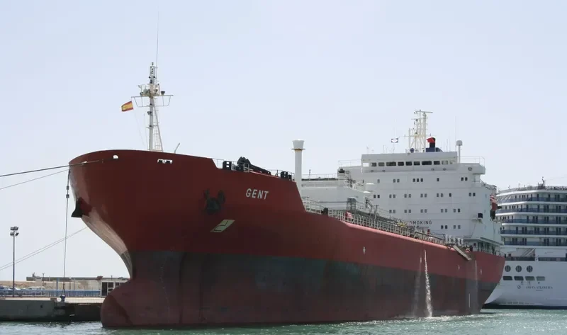GAS MASTER General Cargo IMO 8403416 photo 9
