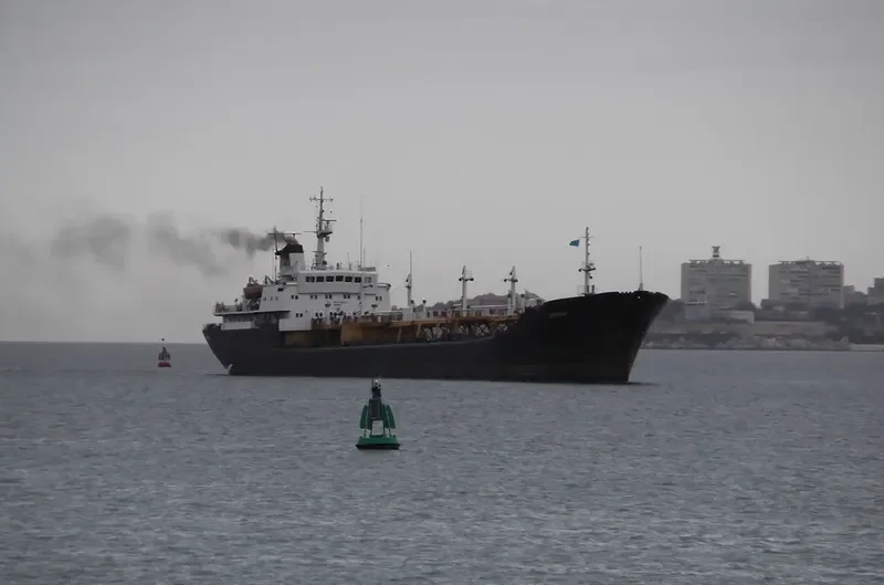 APSHERON Tanker IMO 8404654 photo 3