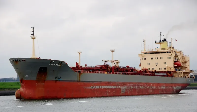 LADY CHIARA Tanker IMO 8406327 photo 2