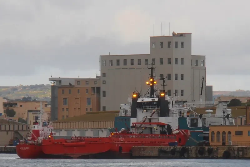 ENERGY GIRL Offshore Vessel IMO 8407008 photo 4
