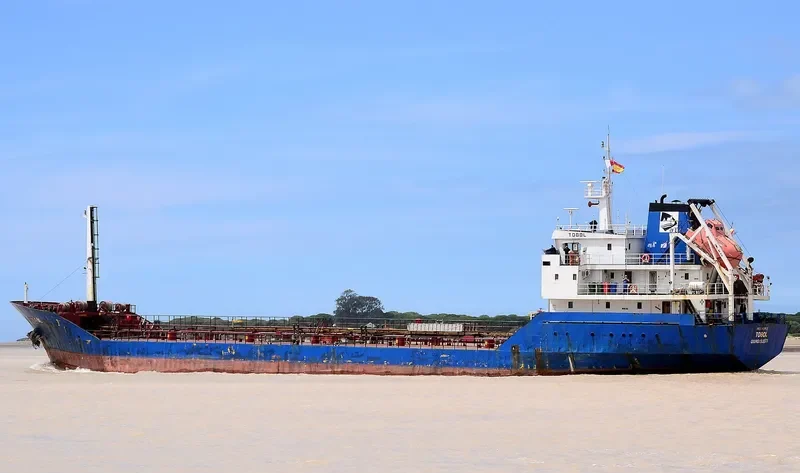 BLACK FUEL Tanker IMO 8407632 photo 4