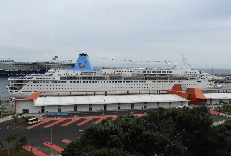 MARELLA DREAM Passenger Ship IMO 8407735 photo 7
