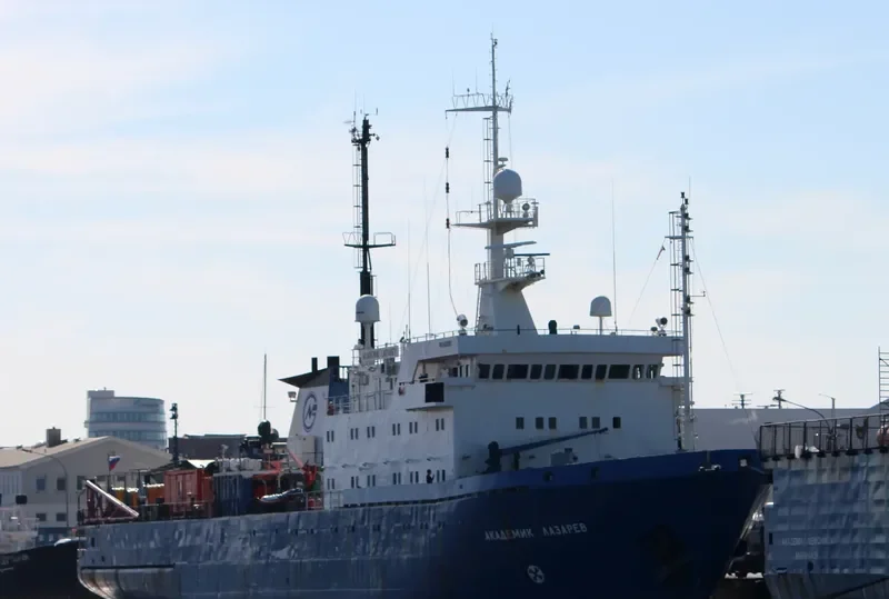 AKADEMIK LAZAREV General Cargo IMO 8408985 photo 2