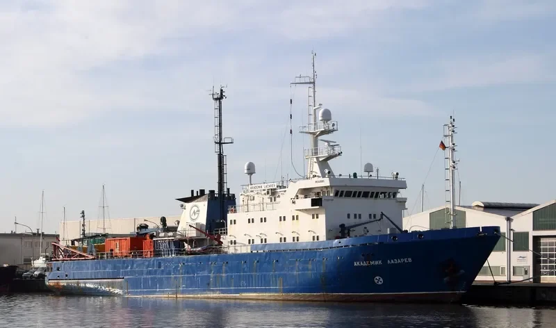 AKADEMIK LAZAREV General Cargo IMO 8408985 photo 4