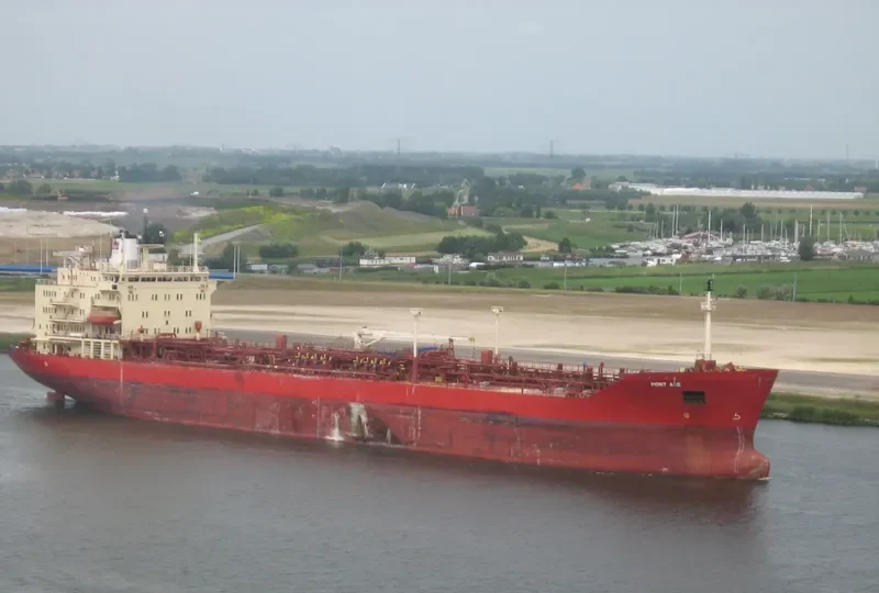 MONT ACE Tanker IMO 8410122 photo 5