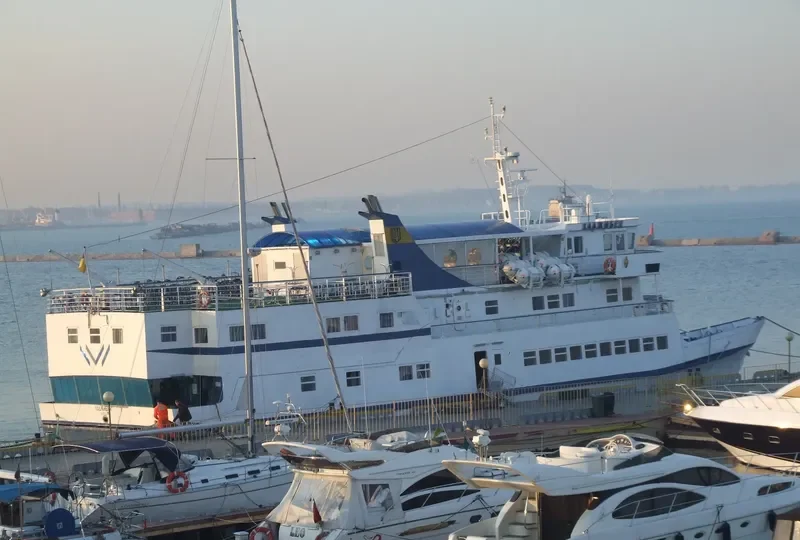 KHADZHIBEY Passenger Ship IMO 8411097 photo 8