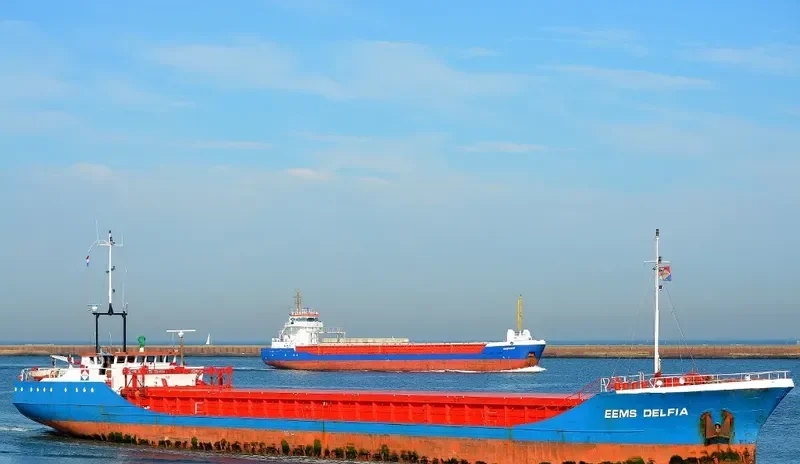 EVEREST General Cargo IMO 8411633 photo 10