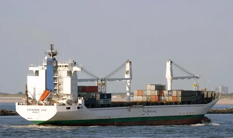 MSC LUCIA Container Ship IMO 8413887 photo 3