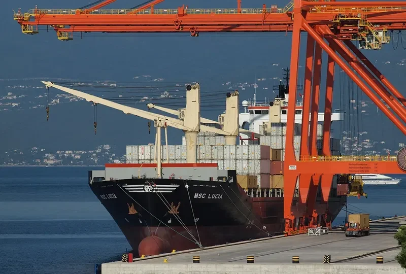 MSC LUCIA Container Ship IMO 8413887 photo 10