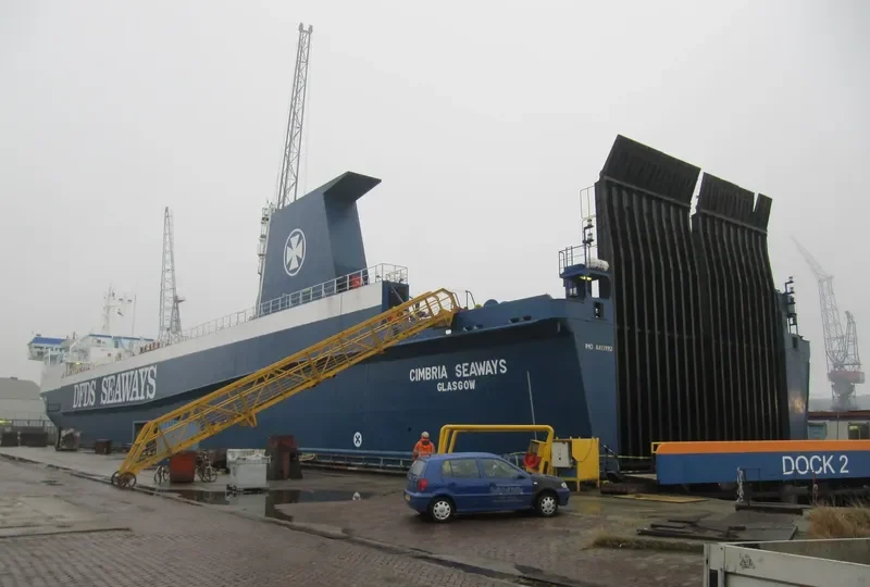 SUPER SHUTTLE RORO 8 Ro-Ro IMO 8413992 photo 9