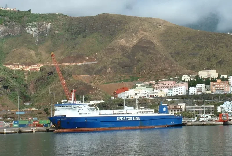 SUPER SHUTTLE RORO 8 Ro-Ro IMO 8413992 photo 10