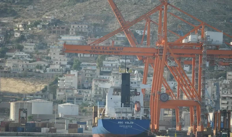 VOLOS Container Ship IMO 8415641 photo 4